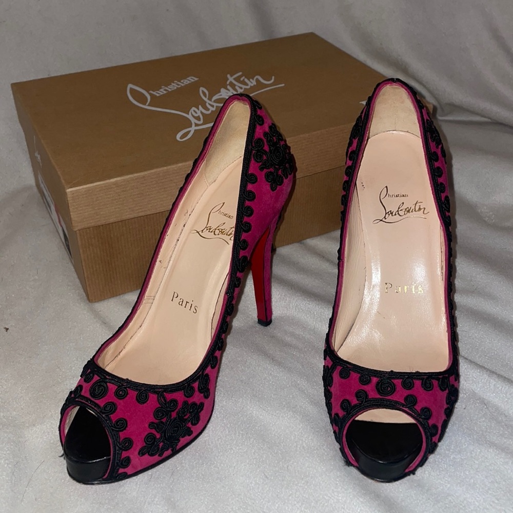 Christian Louboutin Very Brode Suede Heels